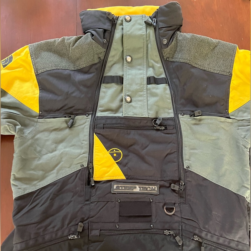 North Face Ski Jacket - Steep Tech. Large